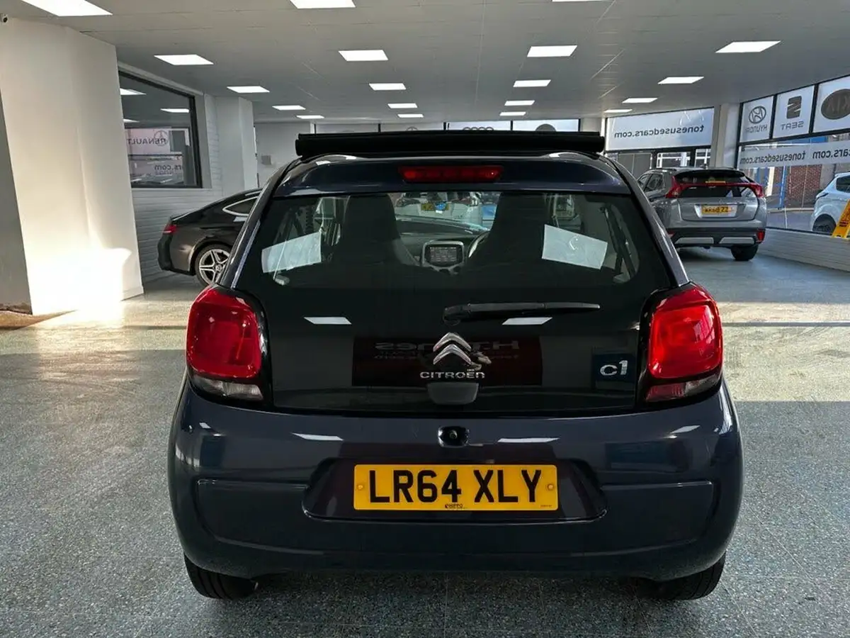 2014-citroen-c1-10-vti-airscape-feel-3d-big-9