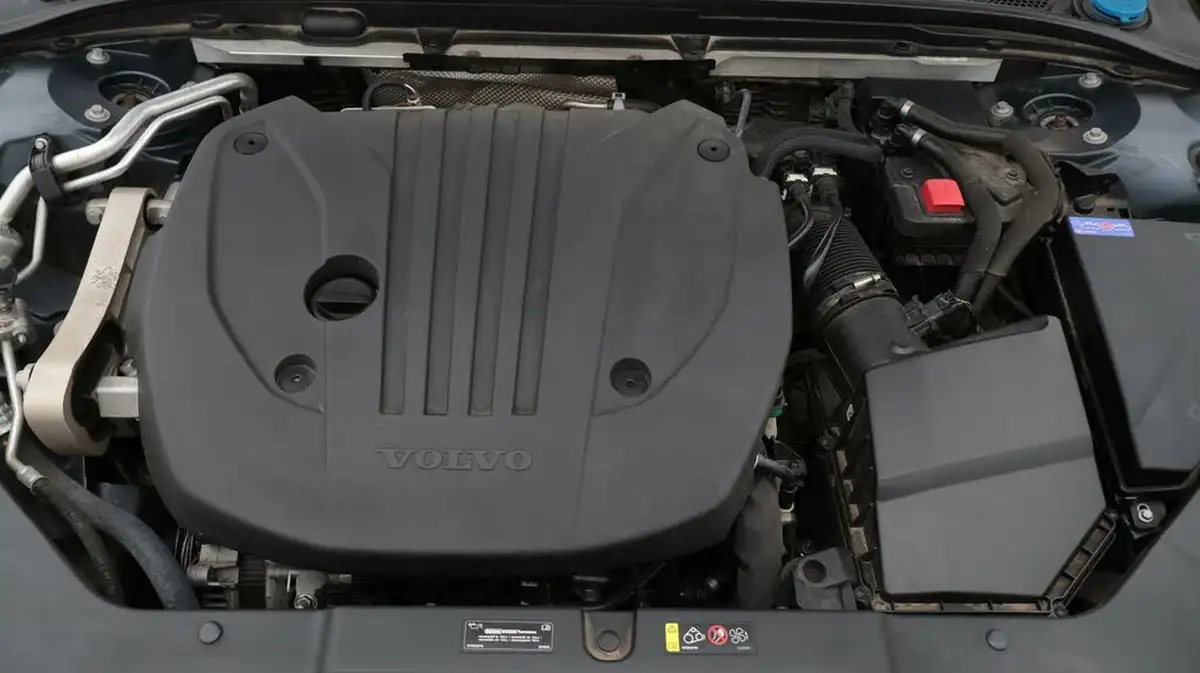 2021-volvo-s60-20-b5-inscription-big-19