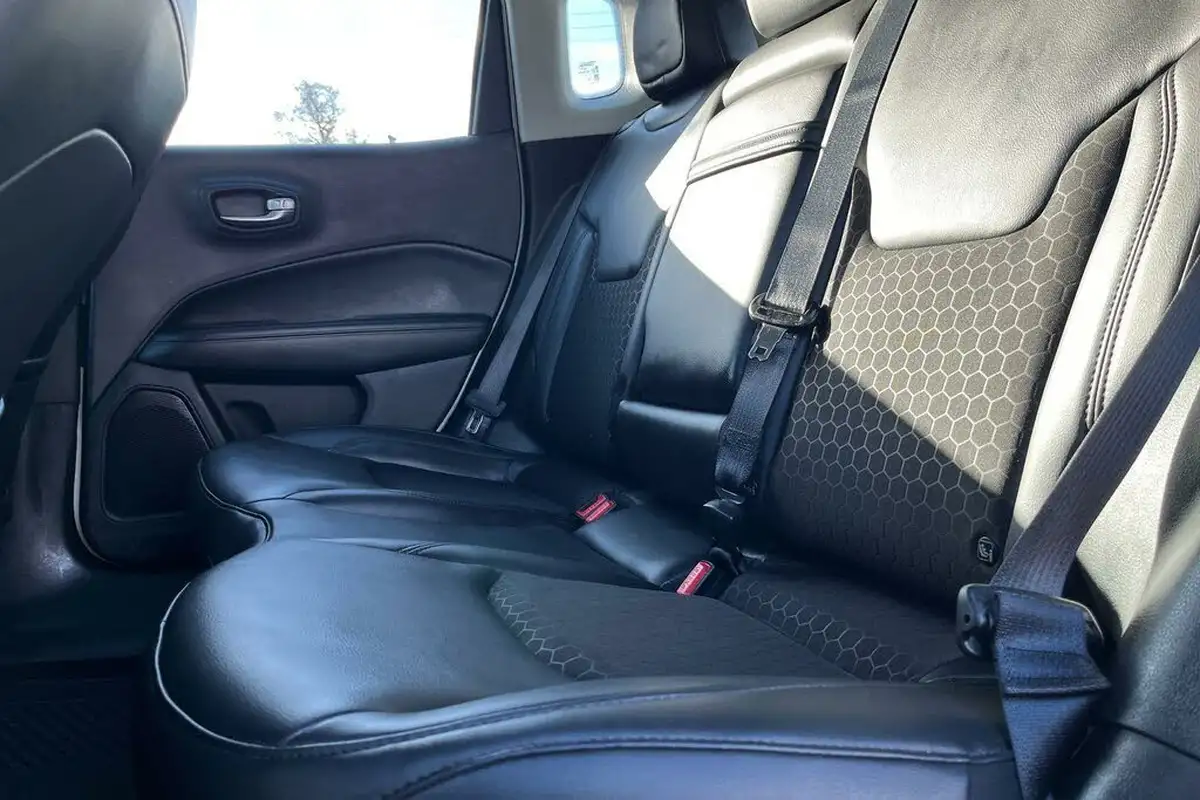 2020-jeep-compass-14-multiair-ii-night-eagle-big-10