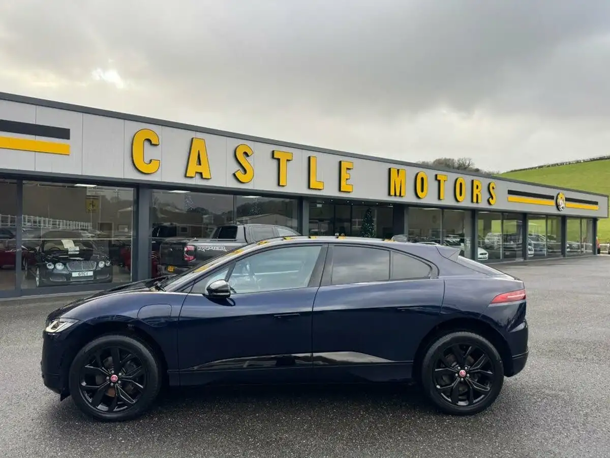 2023-jaguar-i-pace-ev400-black-big-2