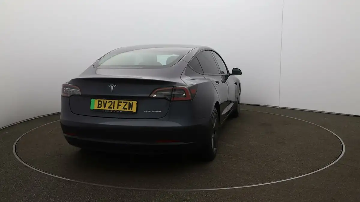2021-tesla-model-3-e-long-range-4x4-big-48