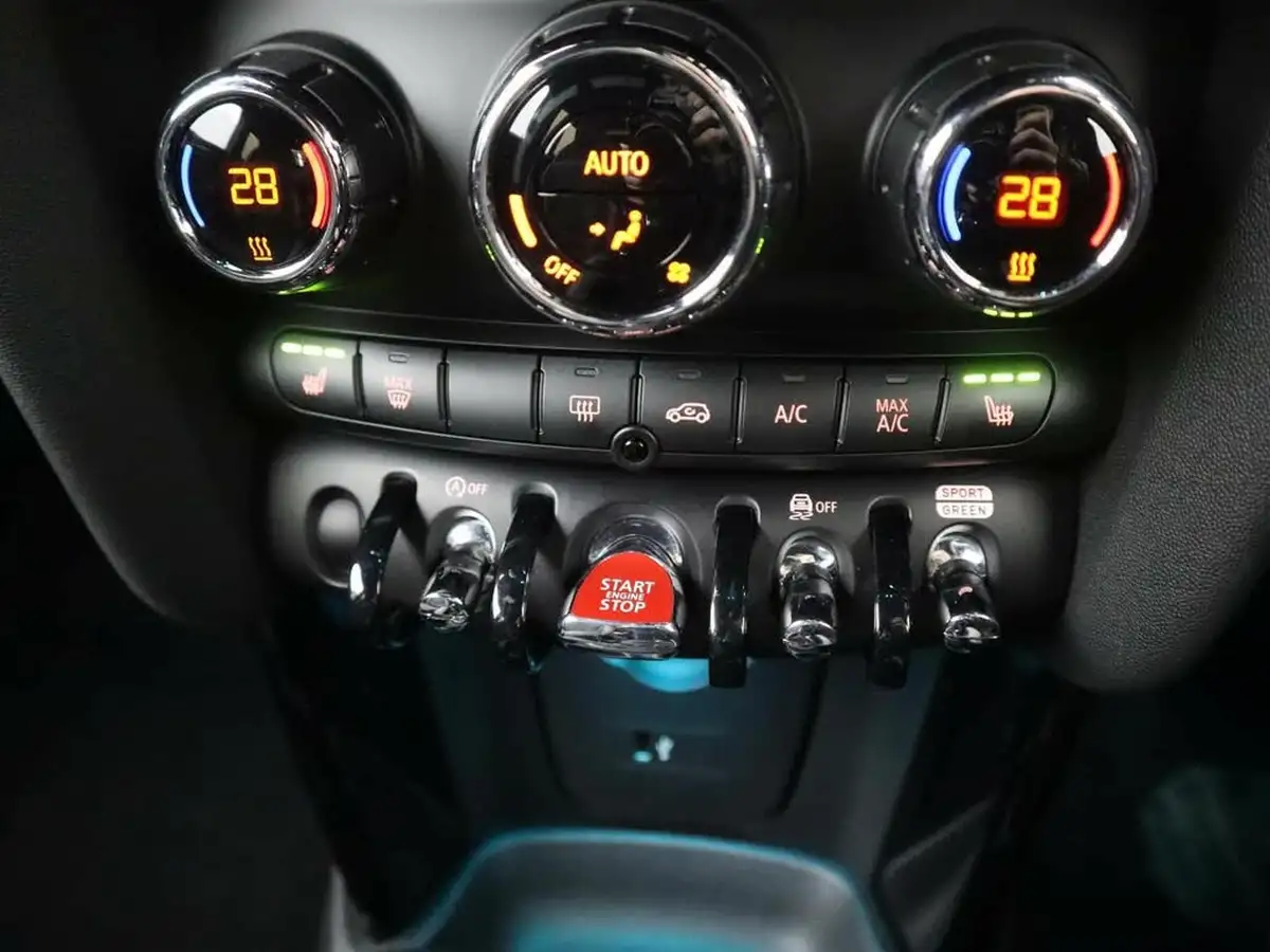 2020-mini-cooper-20-john-cooper-works-gp-pack-hatchback-3d-big-27