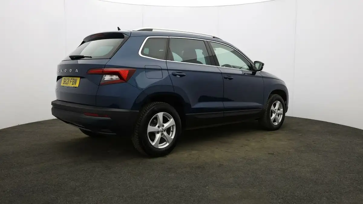 2021-skoda-karoq-15-tsi-se-l-big-56