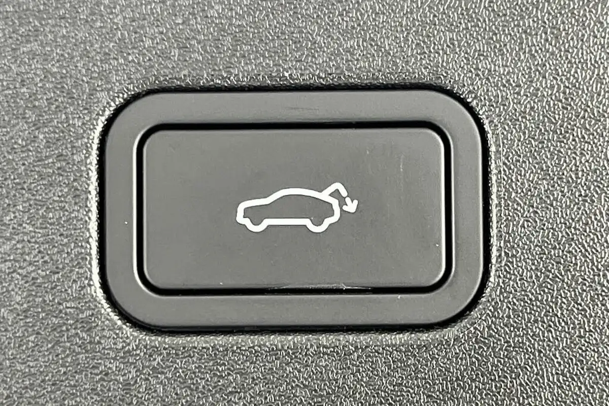 2024-volvo-ex30-e-twin-ultra-big-38