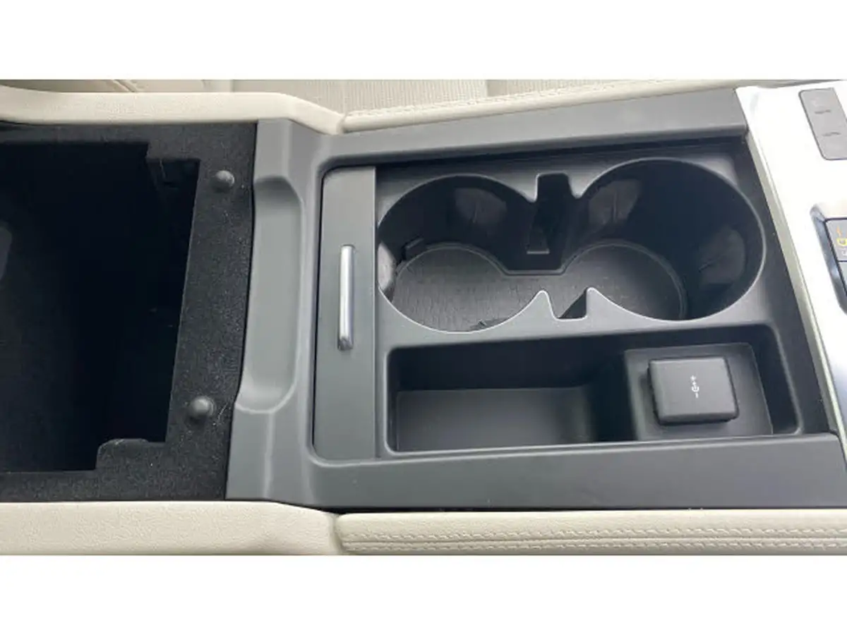 2022-jaguar-f-pace-20-d200-r-dynamic-hse-big-47