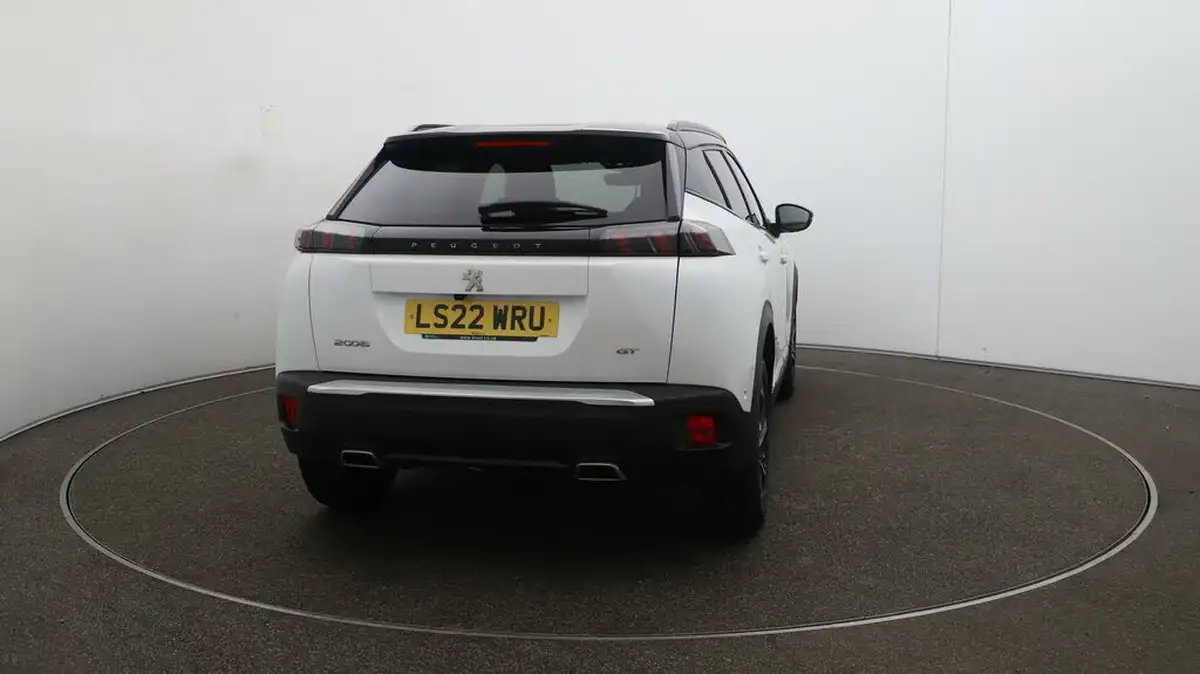 2022-peugeot-2008-suv-12-puretech-gt-big-50