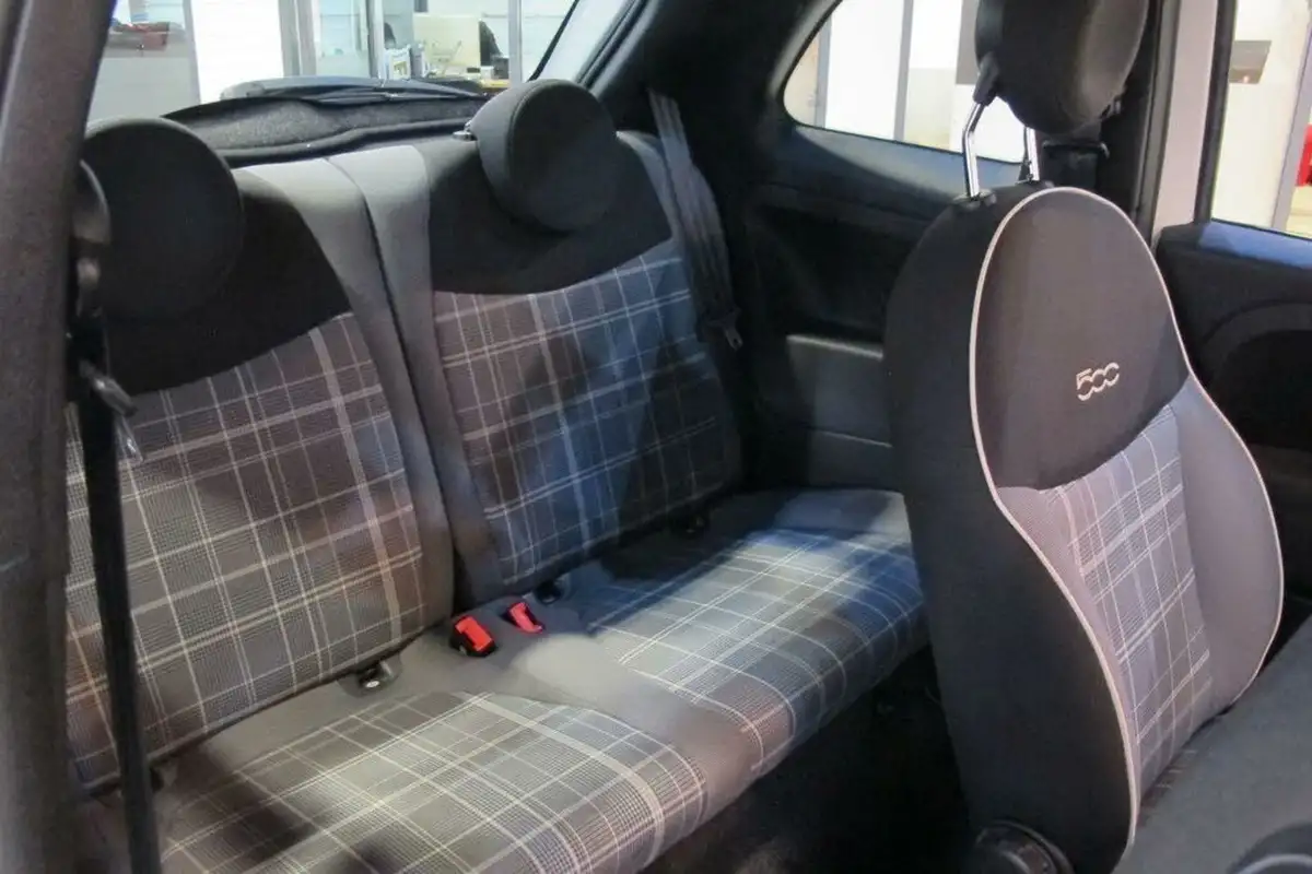 2021-fiat-500-10-lounge-big-31