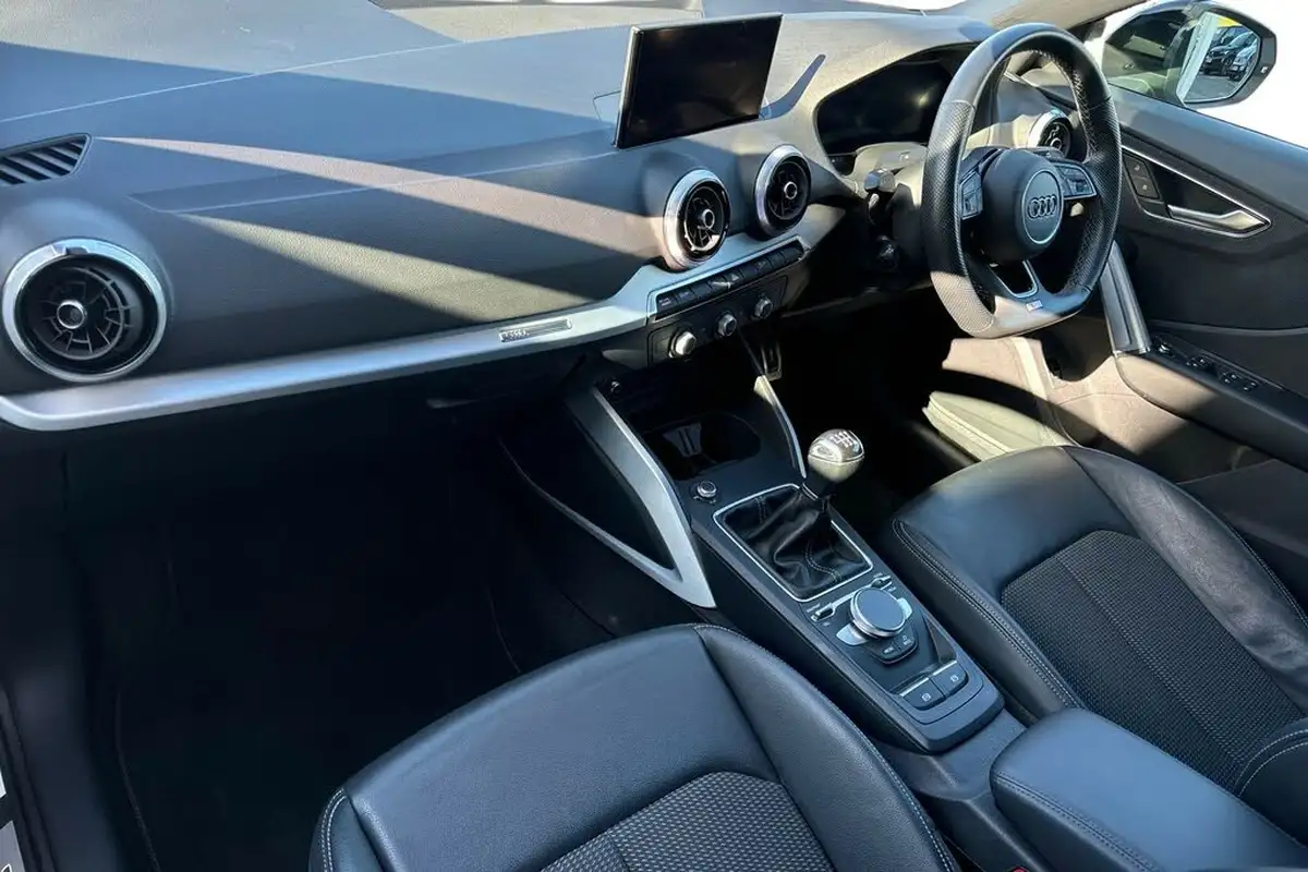 2021-audi-q2-15-35-tfsi-black-edition-big-1