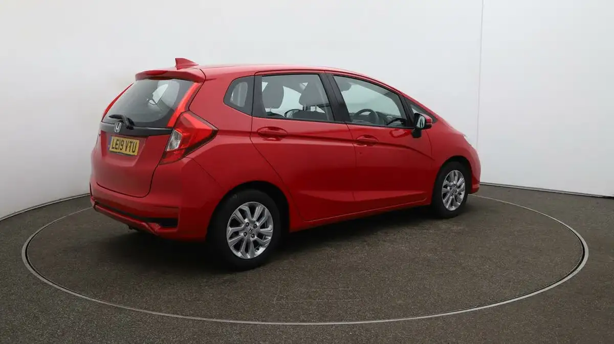 2019-honda-jazz-13-i-vtec-se-big-48