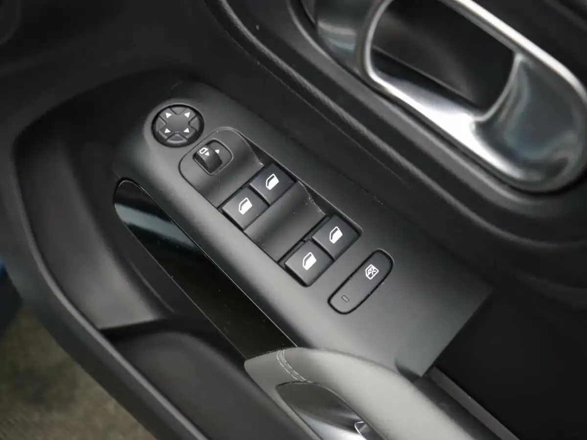 2019-citroen-c5-aircross-12-puretech-flair-big-27