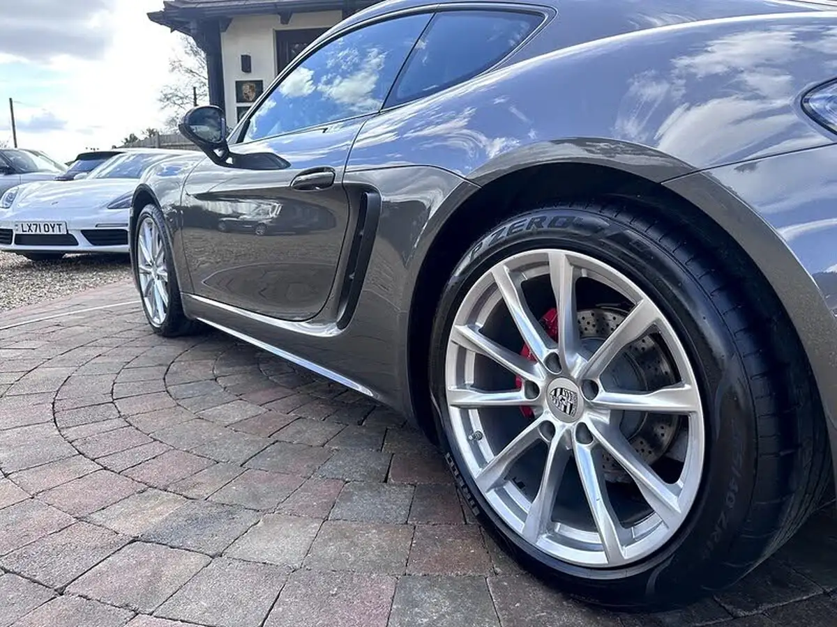 2018-porsche-cayman-718-25-cayman-s-ss-pdk-big-10