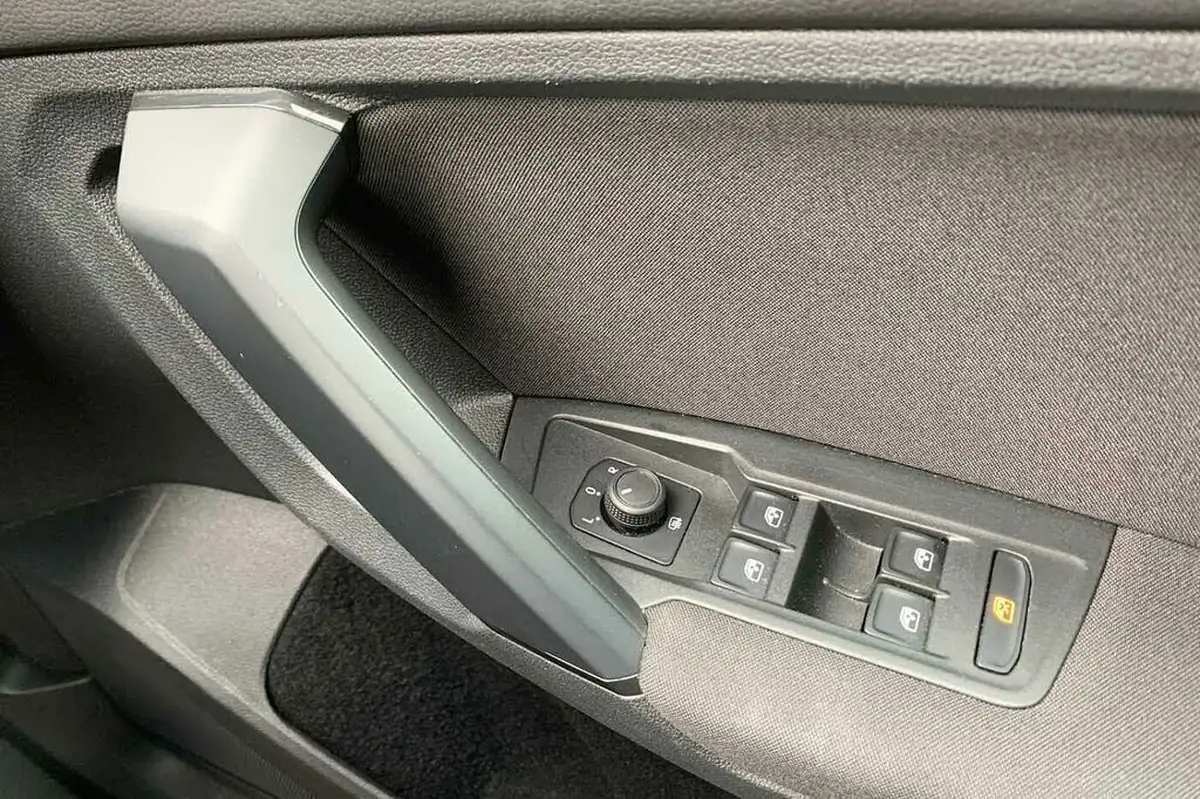 2023-volkswagen-tiguan-15-tsi-life-150ps-dsg-big-29