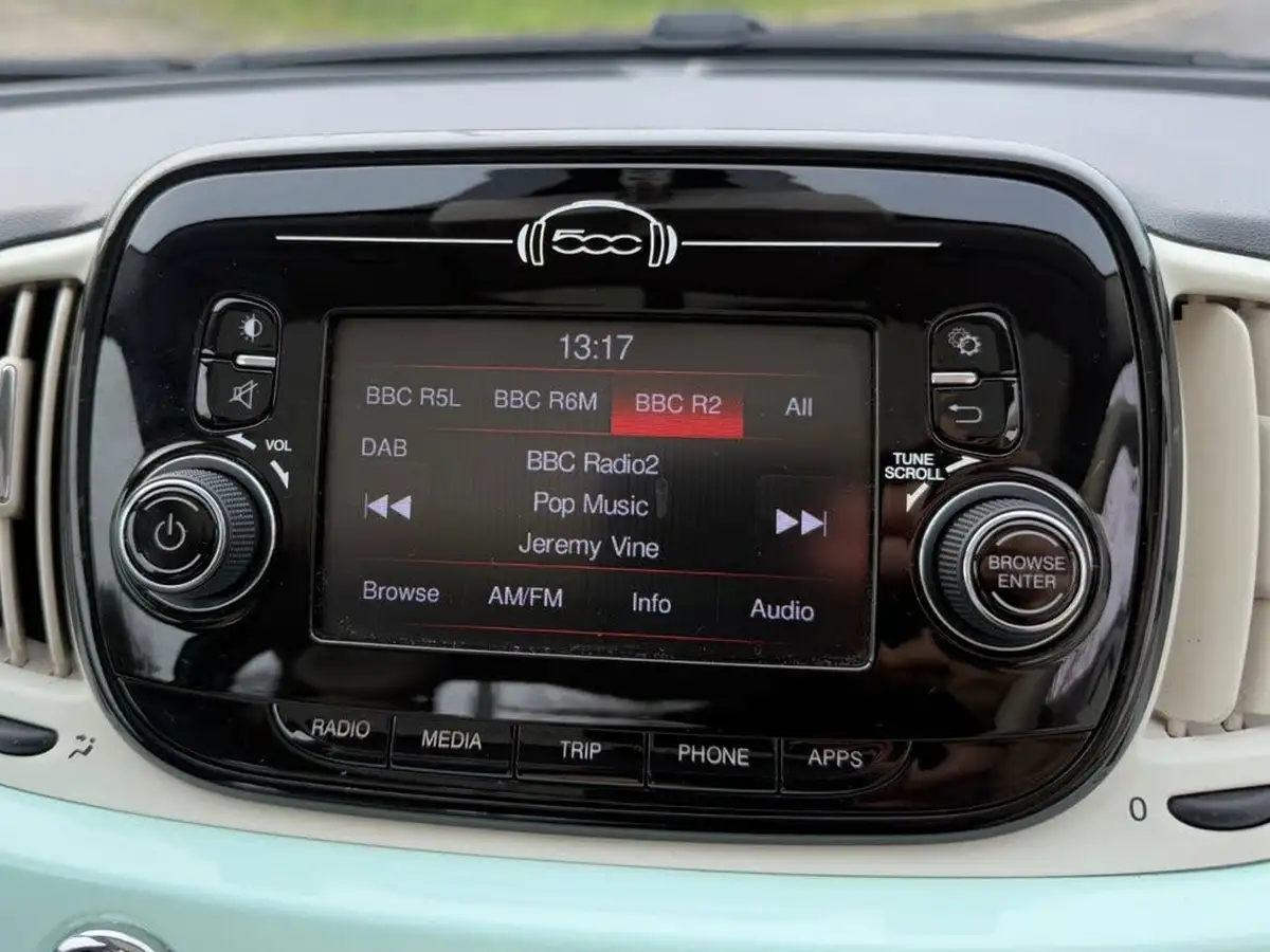 2018-fiat-500-12-lounge-big-31