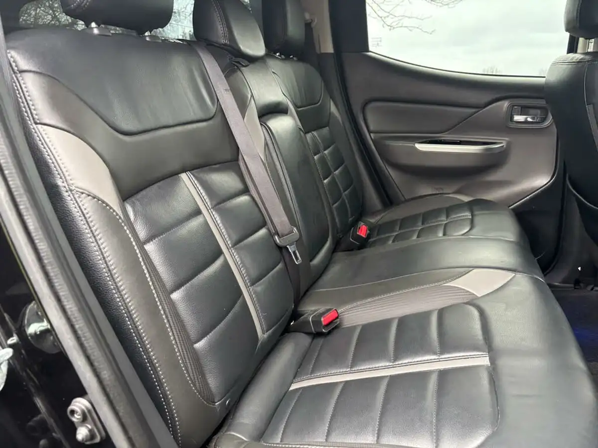2019-mitsubishi-l200-24di-d-barbarian-eu6b-big-14