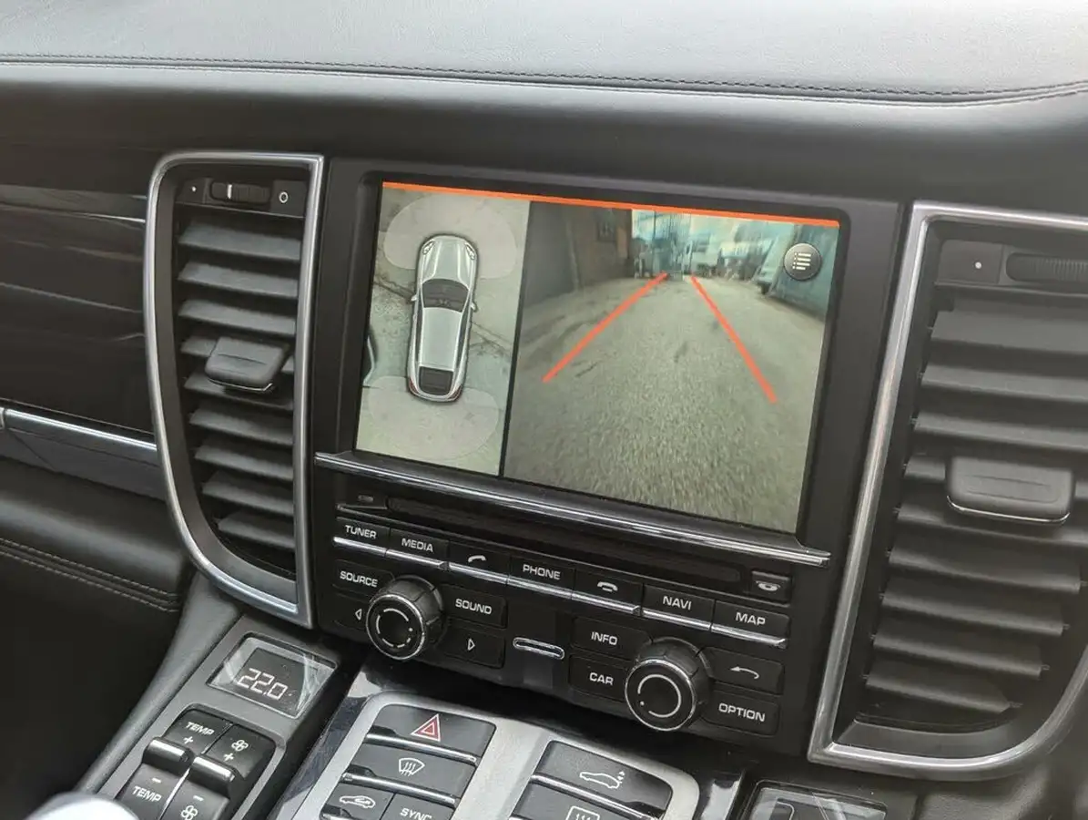 2015-porsche-panamera-30td-big-12