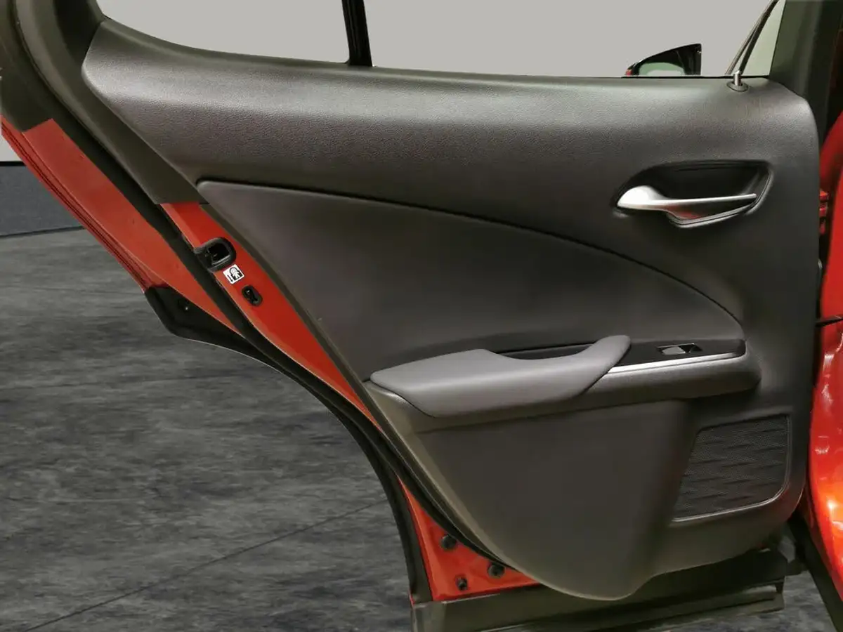 2022-lexus-ux-300e-e-ux-204ps-728kwh-big-32