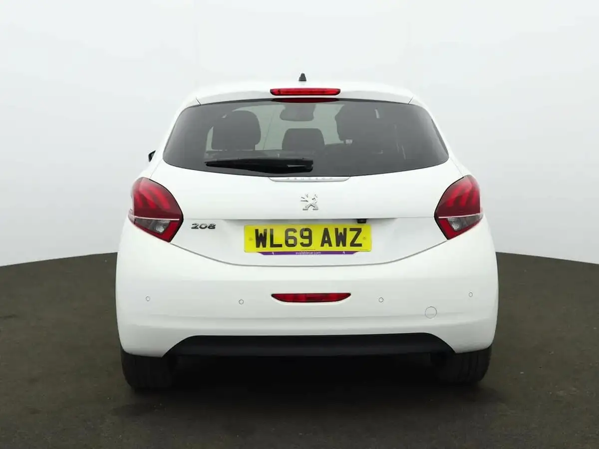 2019-peugeot-208-12-puretech-tech-edition-82bhp-big-3