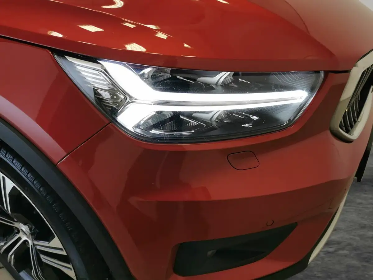 2021-volvo-xc40-15-t5-inscription-262bhp-big-30