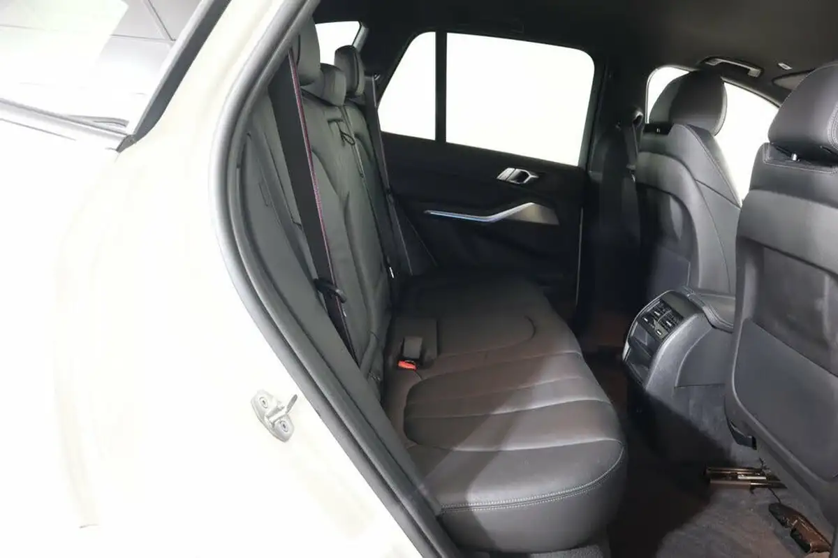 2021-bmw-x5-30-xdrive-45e-m-sport-big-42