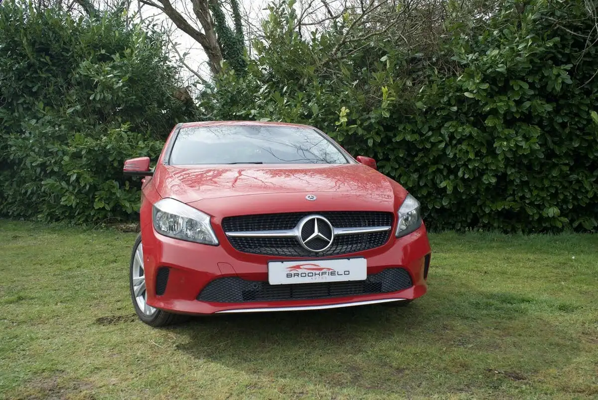 2017-mercedes-benz-a-class-16-a180-sport-executivess-7g-dct-big-3