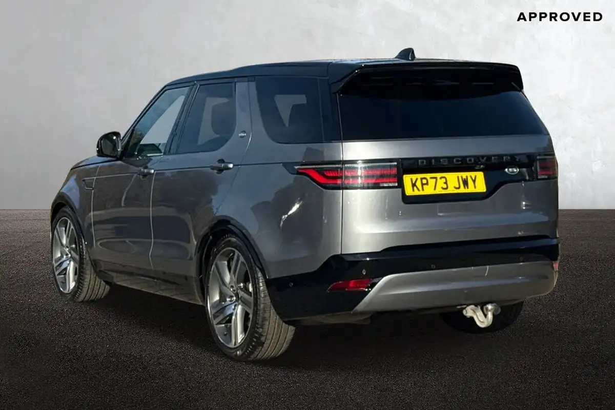 2023-land-rover-discovery-30-d300-dynamic-hse-big-1