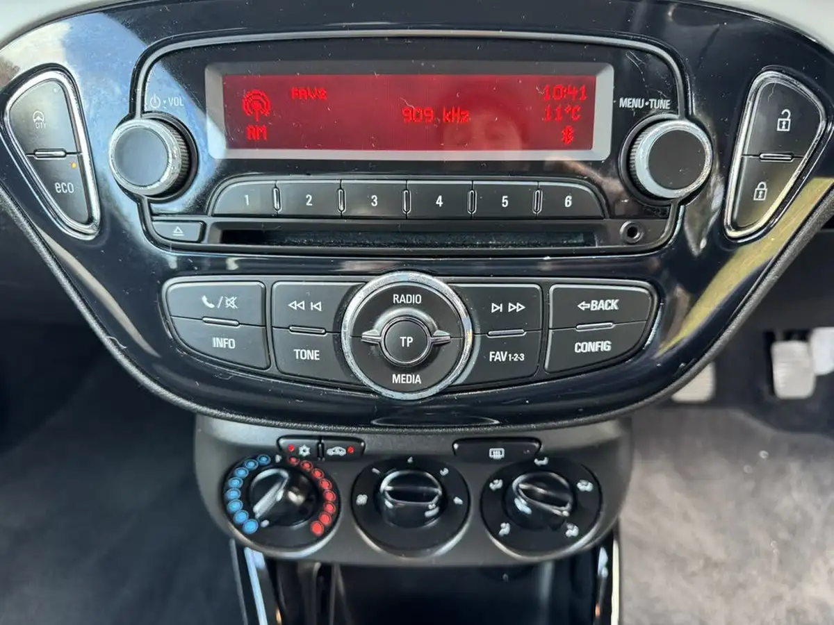 2015-vauxhall-adam-12-jam-ecoflex-ss-big-12