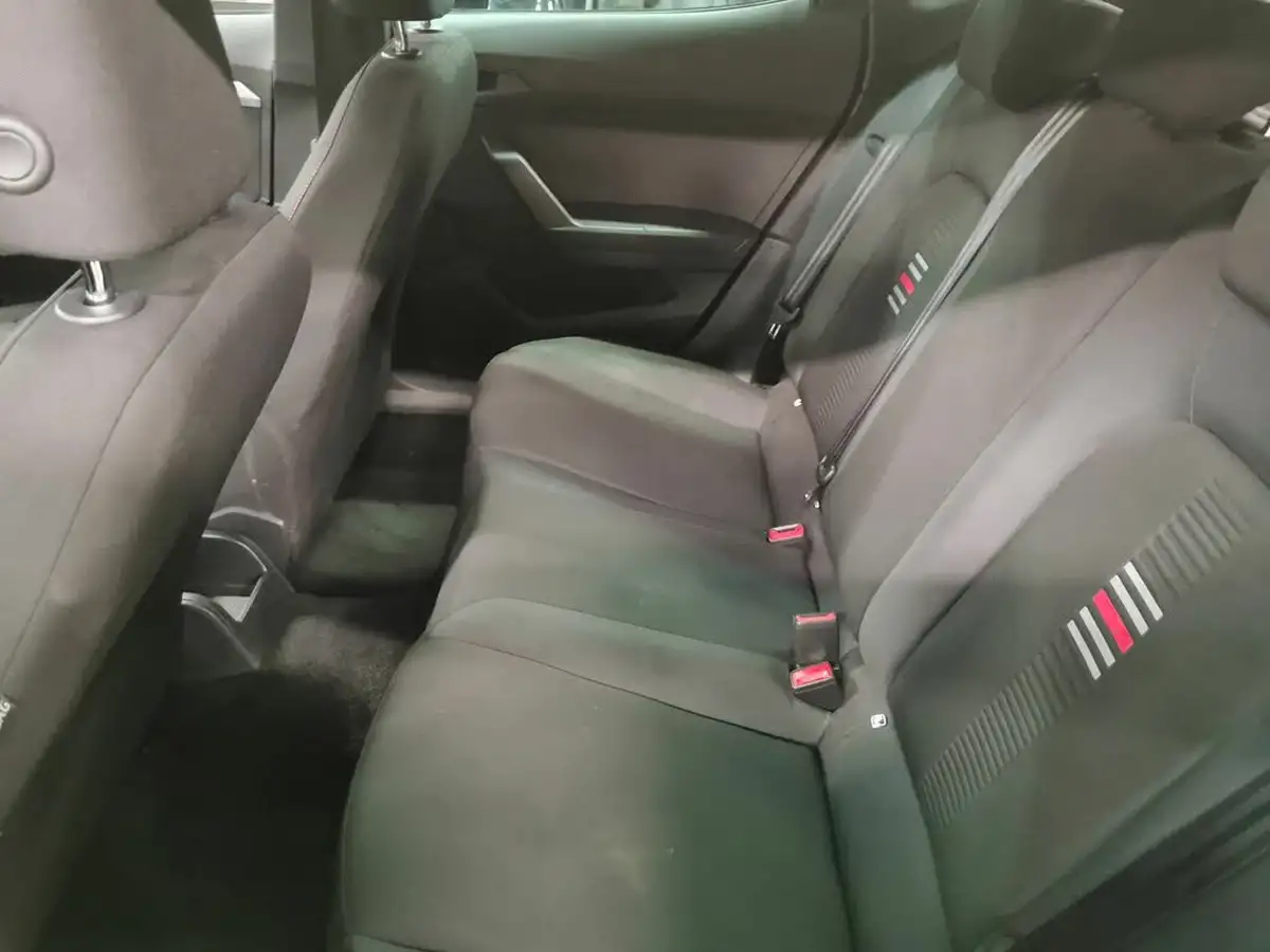 2019-seat-ibiza-10-mpi-fr-big-25