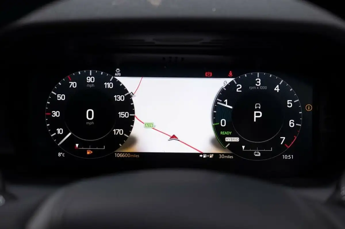 2021-land-rover-discovery-sport-15-p300e-r-dynamic-hse-big-4