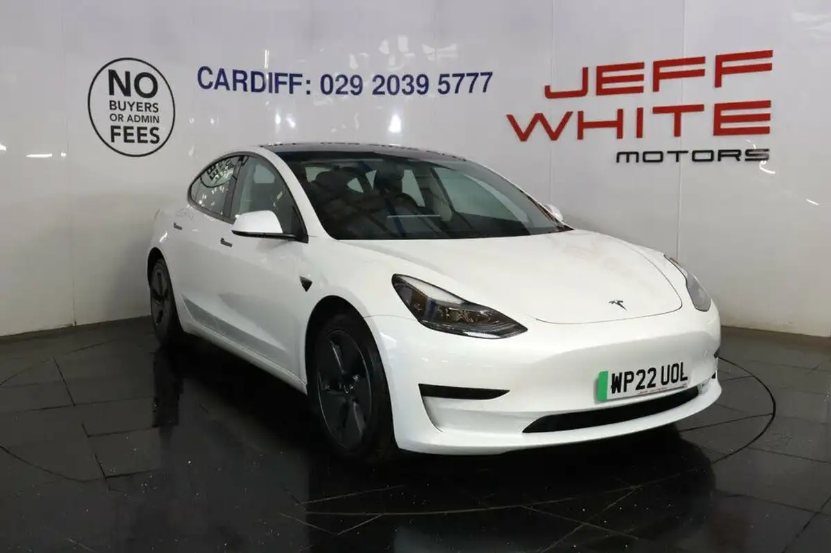 2022-tesla-model-3-e-rwd-big-0