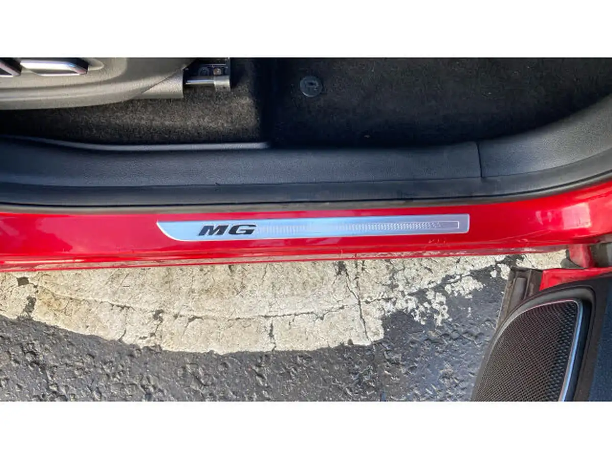 2023-mg-hs-15t-gdi-exclusive-162ps-dct-big-47
