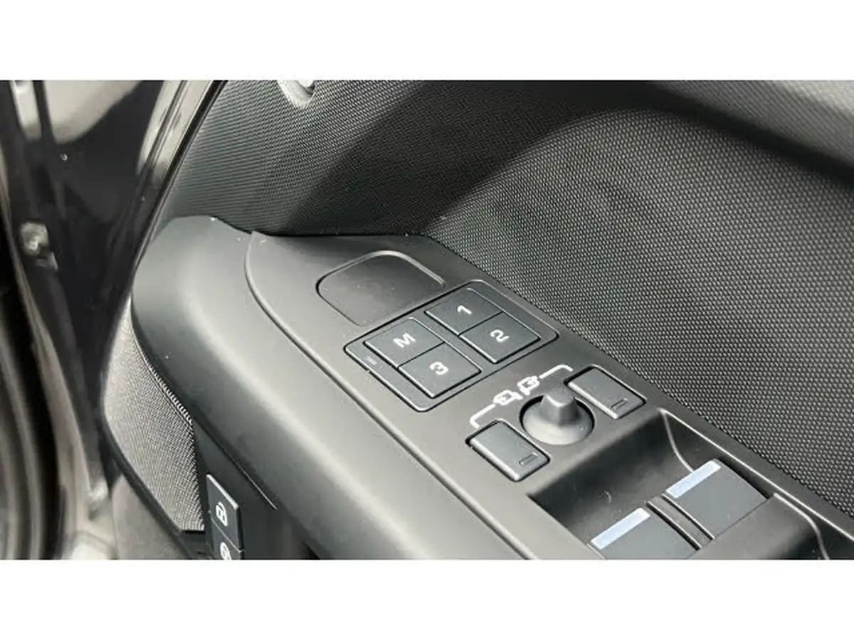 2024-land-rover-110-defender-30-d350-x-dynamic-hse-big-38