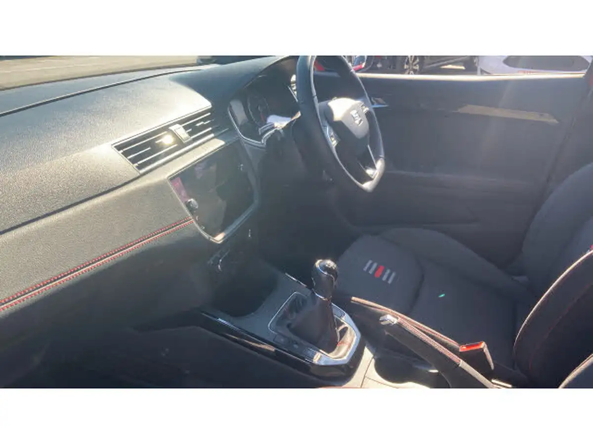 2018-seat-arona-15-tsi-evo-fr-big-8