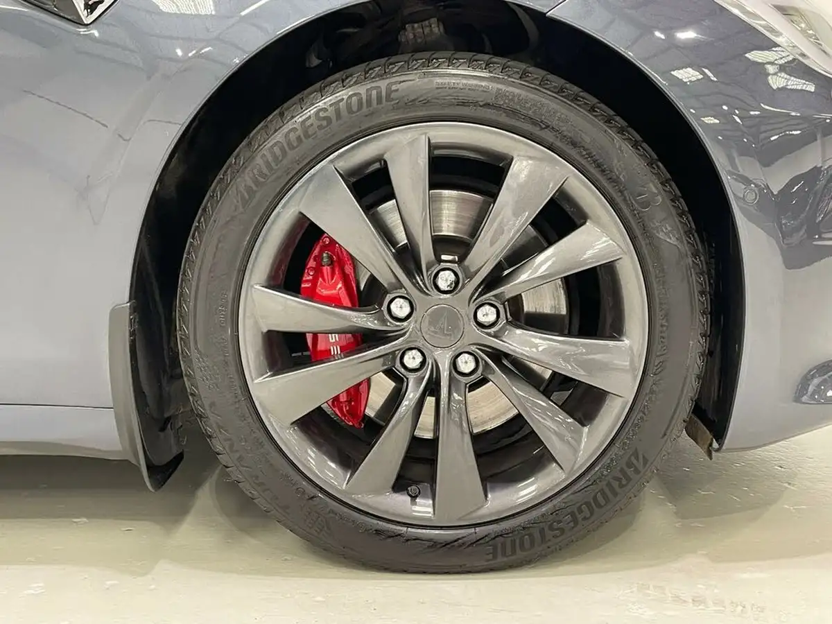 2017-tesla-model-s-e-75-235kw-big-24