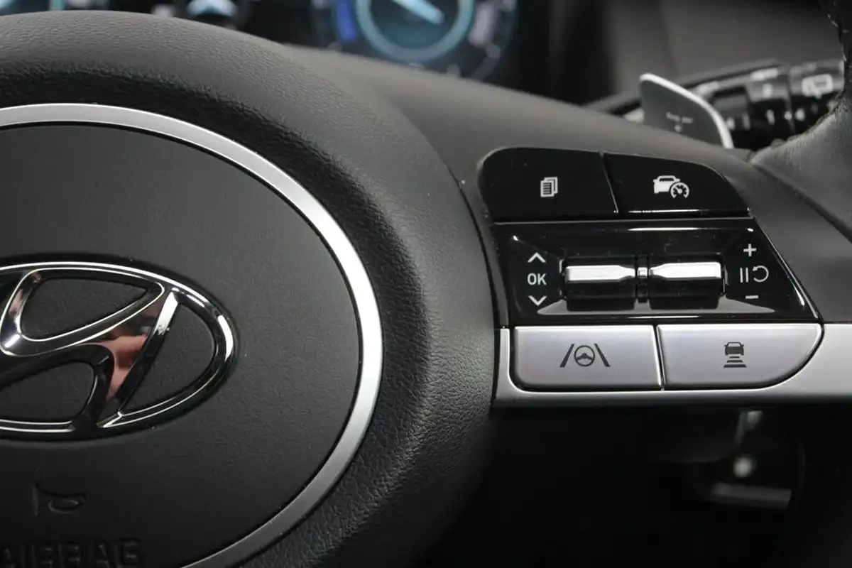 2022-hyundai-tucson-16-t-gdi-ultimate-265ps-4wd-phev-auto-big-22