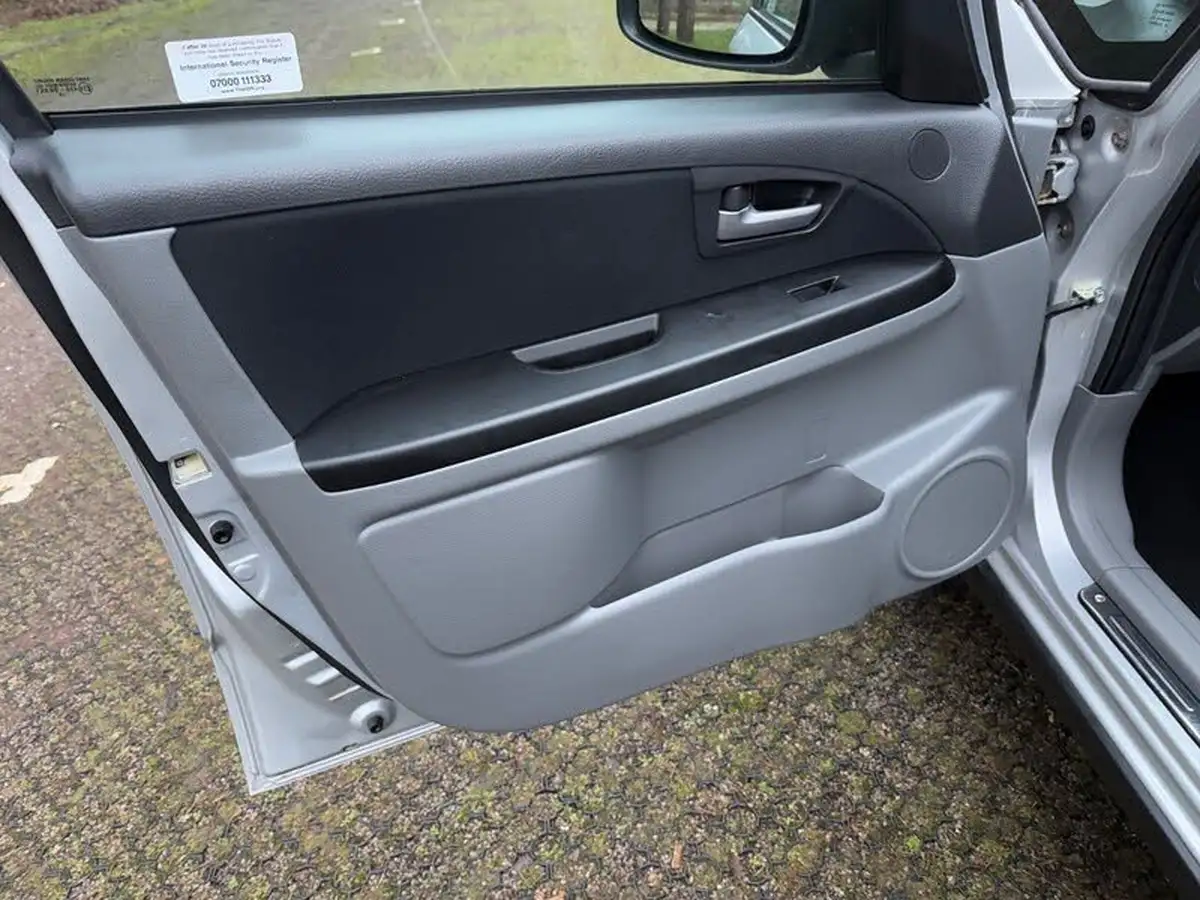 2008-suzuki-sx4-19td-19-ddis-4grip-big-45