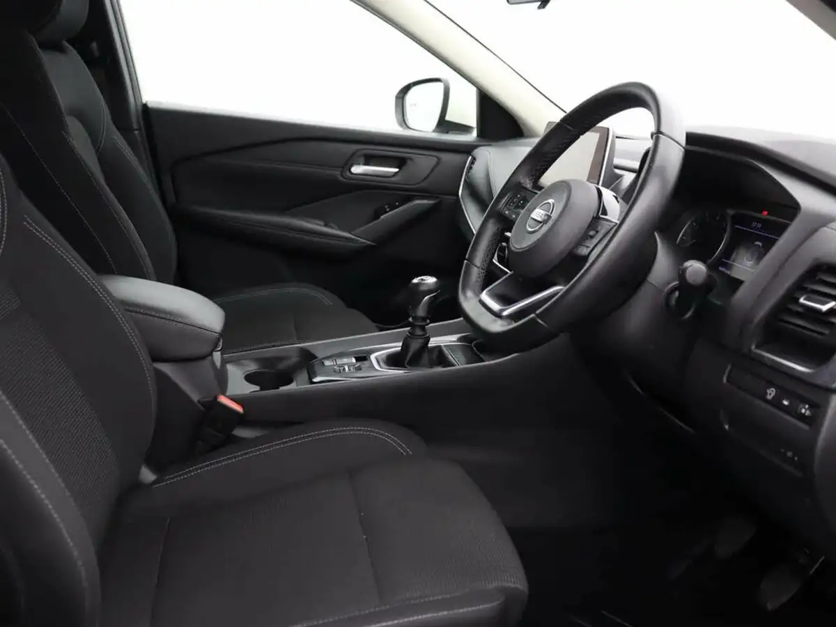 2021-nissan-qashqai-13-dig-t-acenta-premium-140ps-big-30