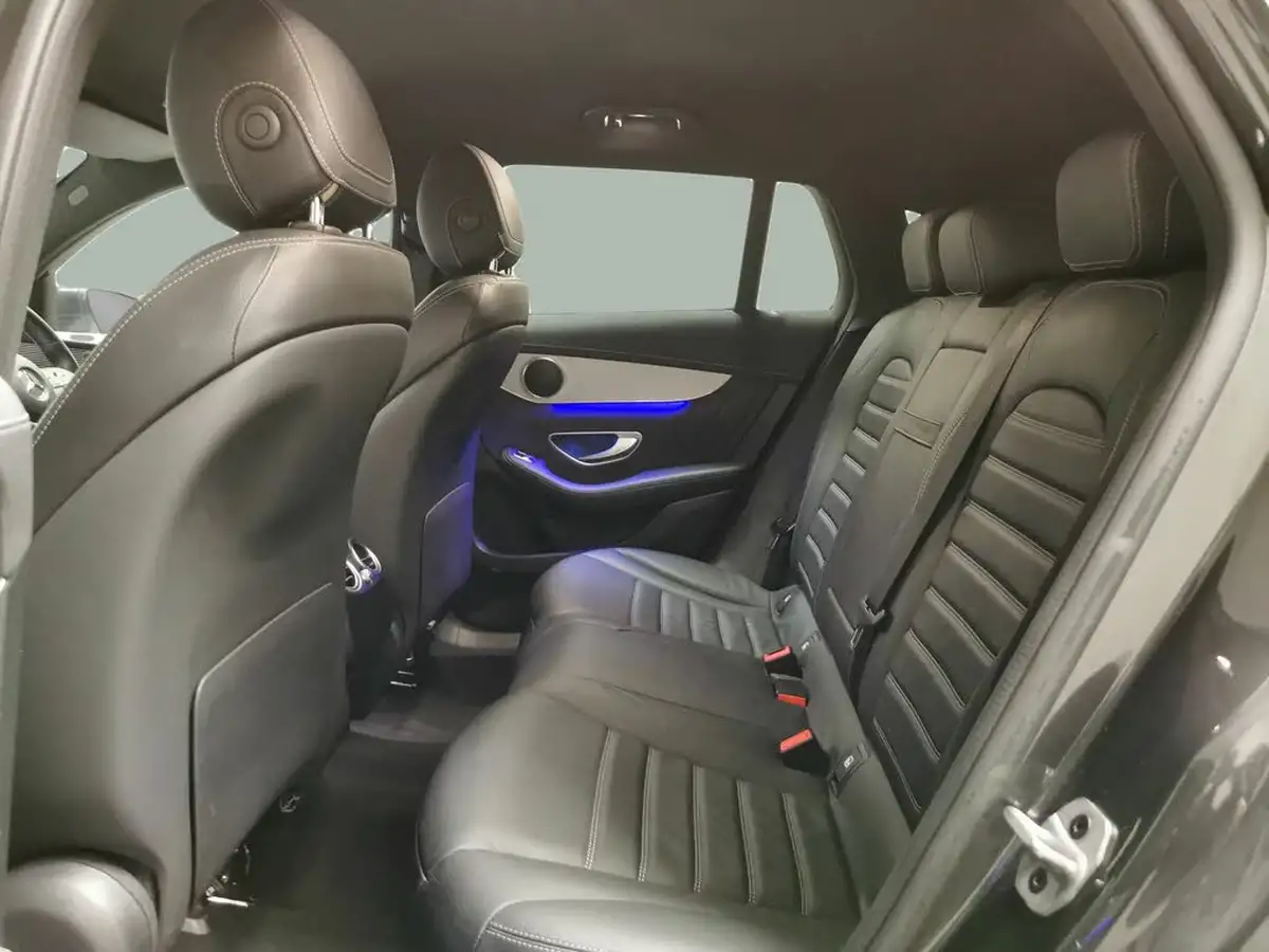 2022-mercedes-benz-eqc-e-eqc-400-amg-line-big-21