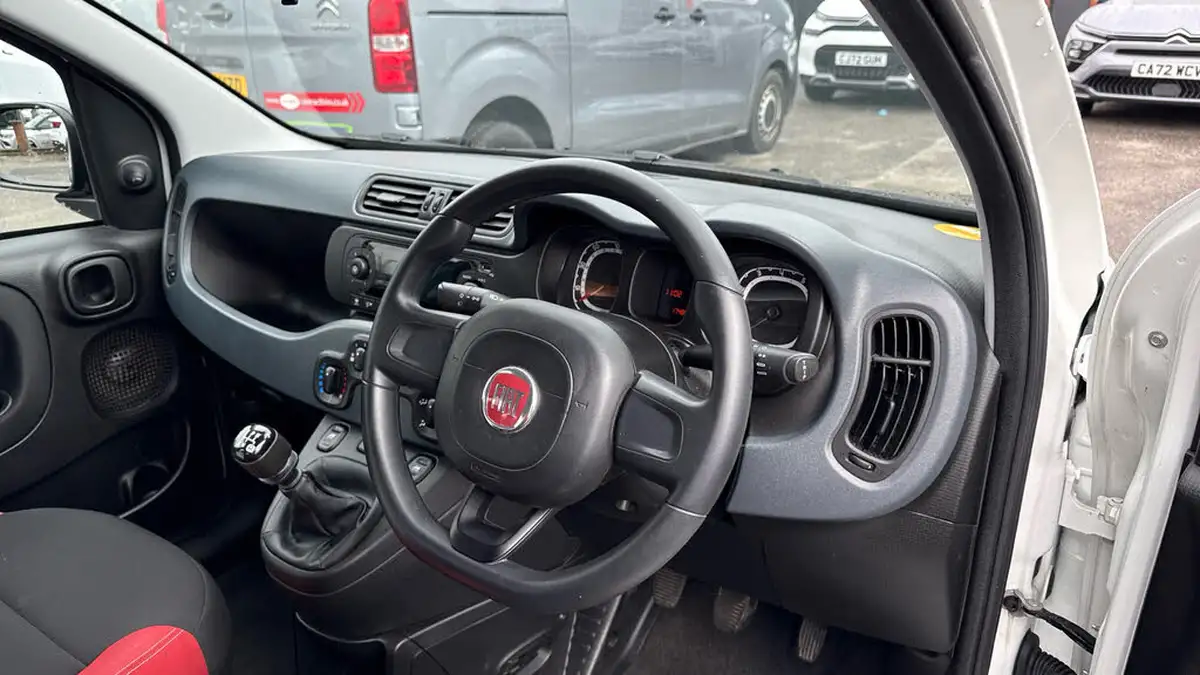 2020-fiat-panda-12-pop-big-8