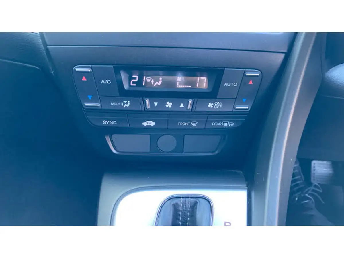 2017-honda-civic-18-i-vtec-se-plus-navi-hatchback-auto-big-27