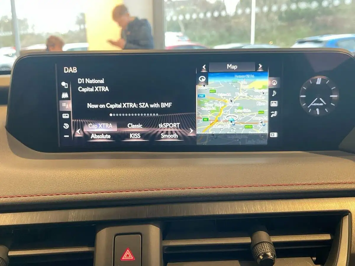 2019-lexus-ux-250h-20-f-sport-premium-plus-packsun-e-four-big-3