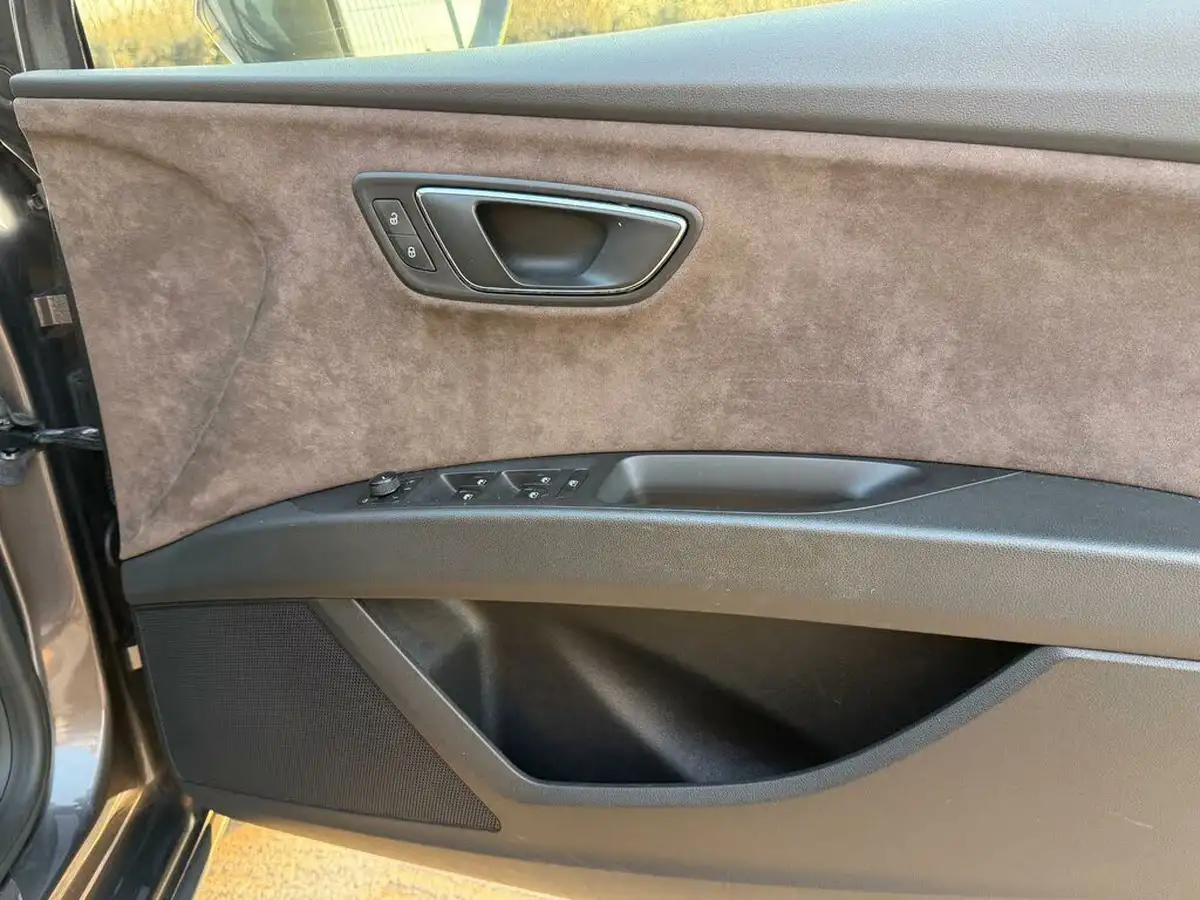 2014-seat-leon-20tdi-x-perience-se-technology-150ps-big-58