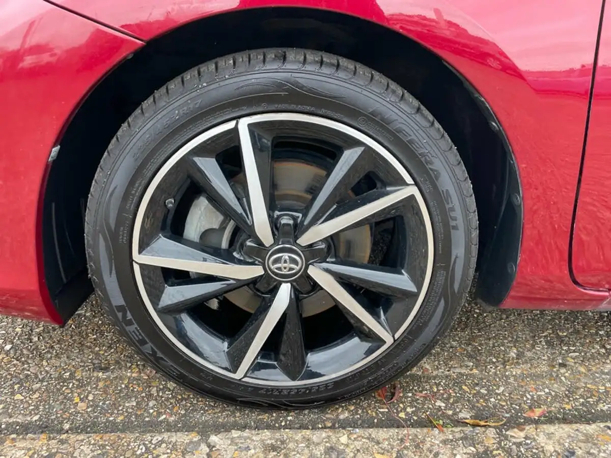 2017-toyota-auris-18-vvt-i-hsd-design-tss-hatchback-big-14