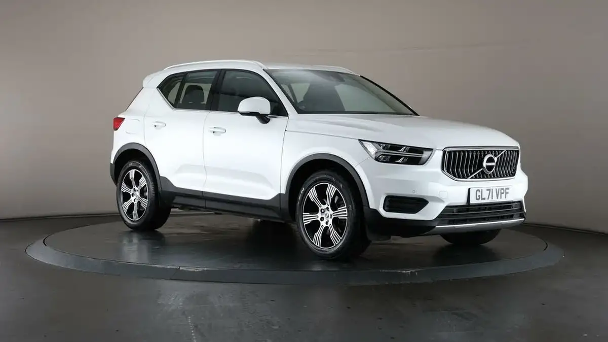 2022-volvo-xc40-20-b4-inscription-awd-big-44