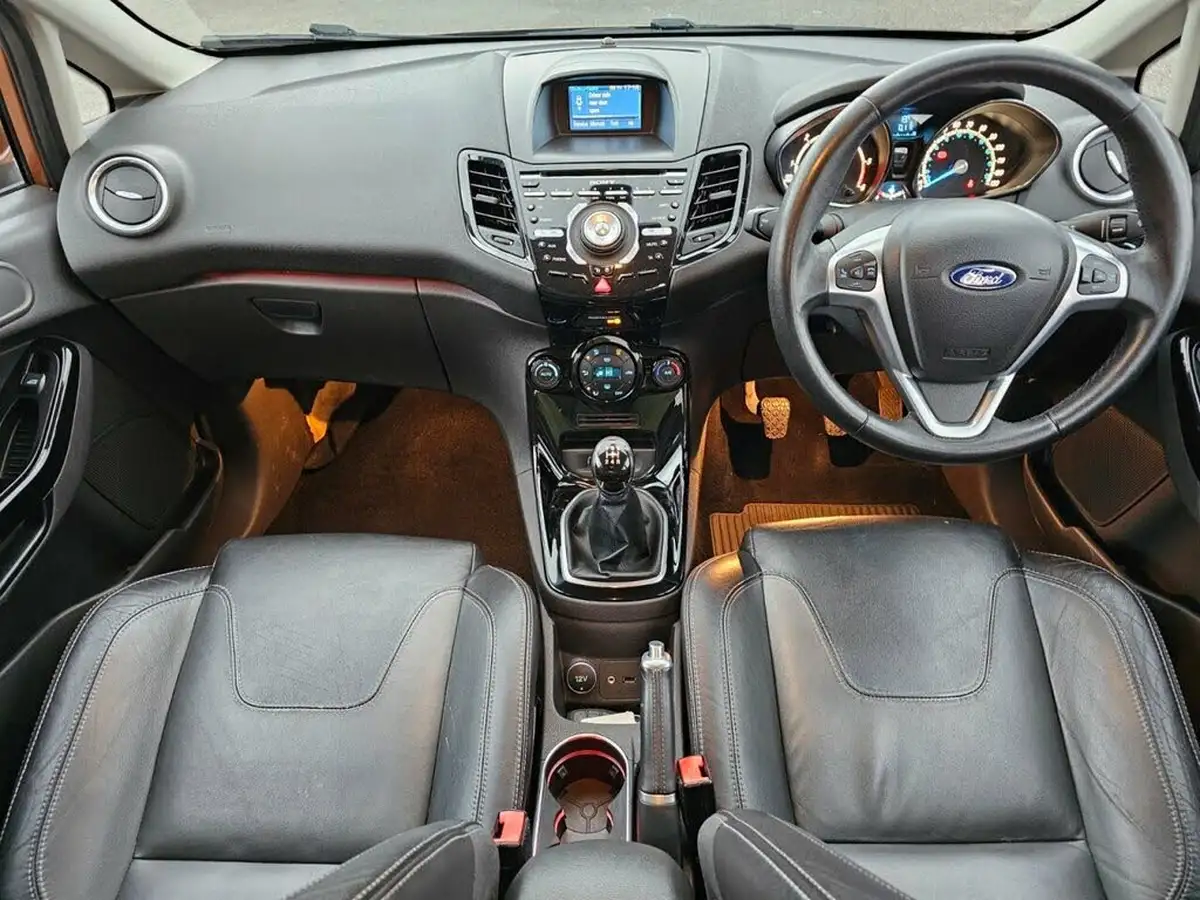 2014-ford-fiesta-16tdci-titanium-x-5d-big-2