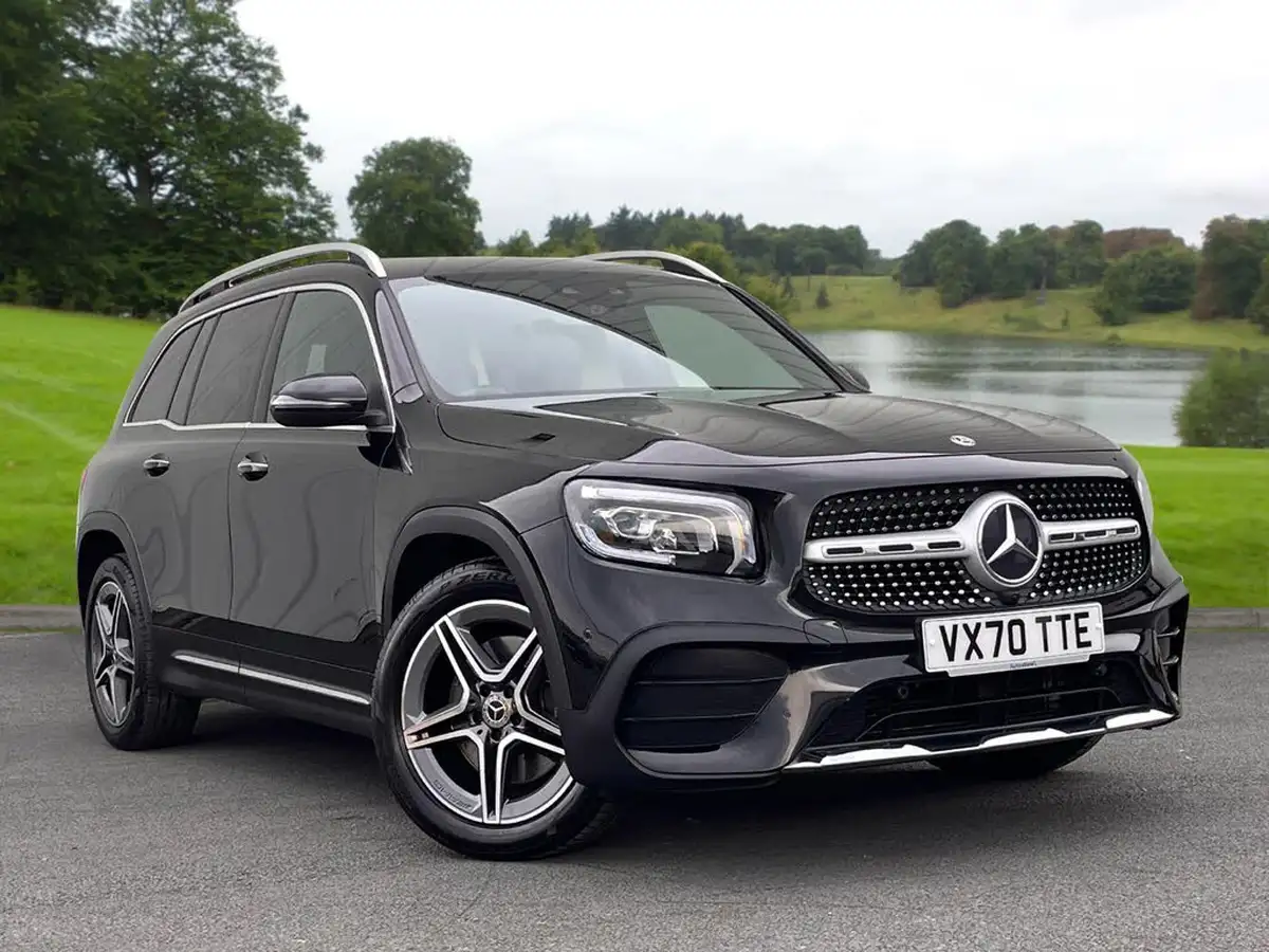 2020-mercedes-benz-glb-class-20d-glb220d-amg-line-premium-5-big-0