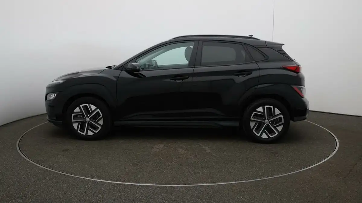 2022-hyundai-kona-e-ultimate-big-60