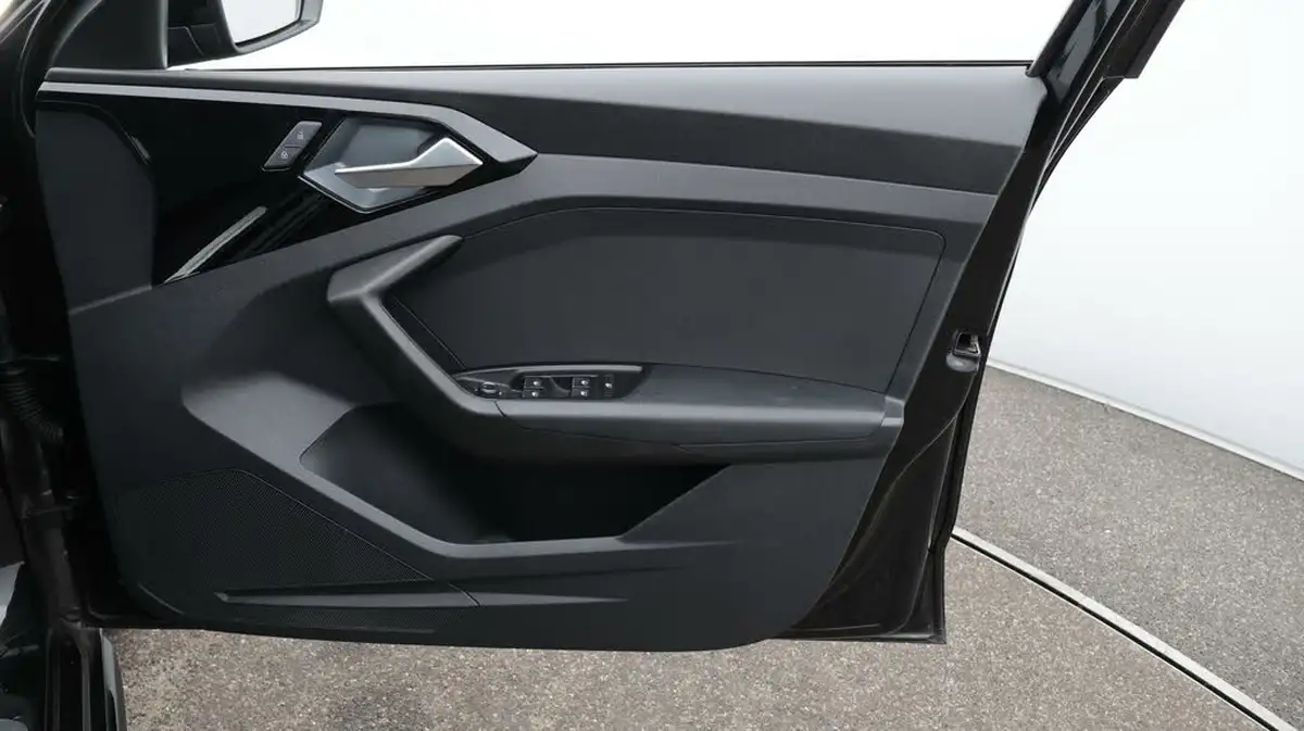 2022-audi-a1-10-25-tfsi-s-line-tronic-big-15