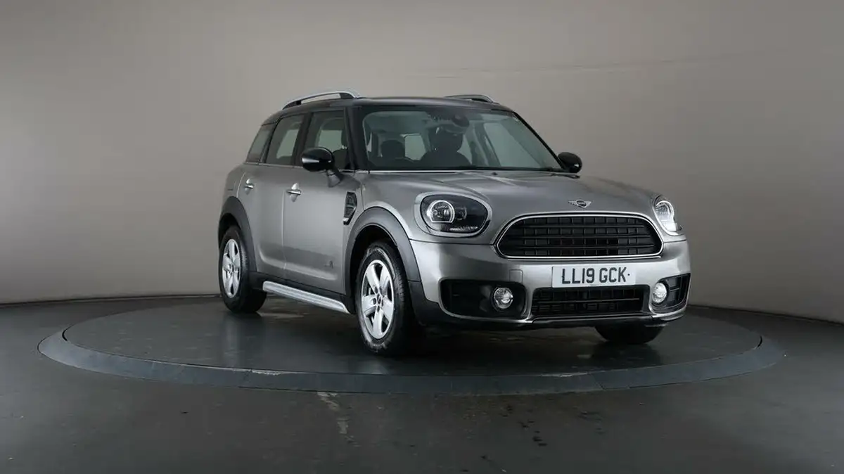 2019-mini-countryman-20td-cooper-d-classic-all4-big-48