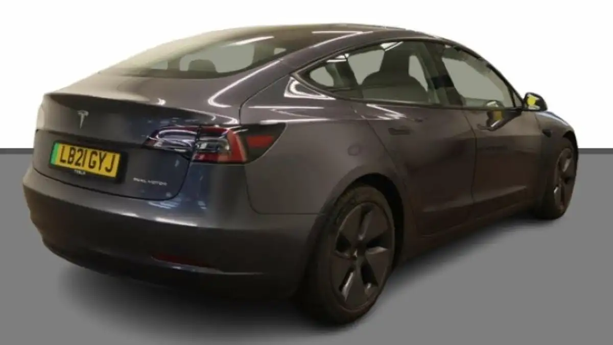 2021-tesla-model-3-e-long-range-4x4-big-3