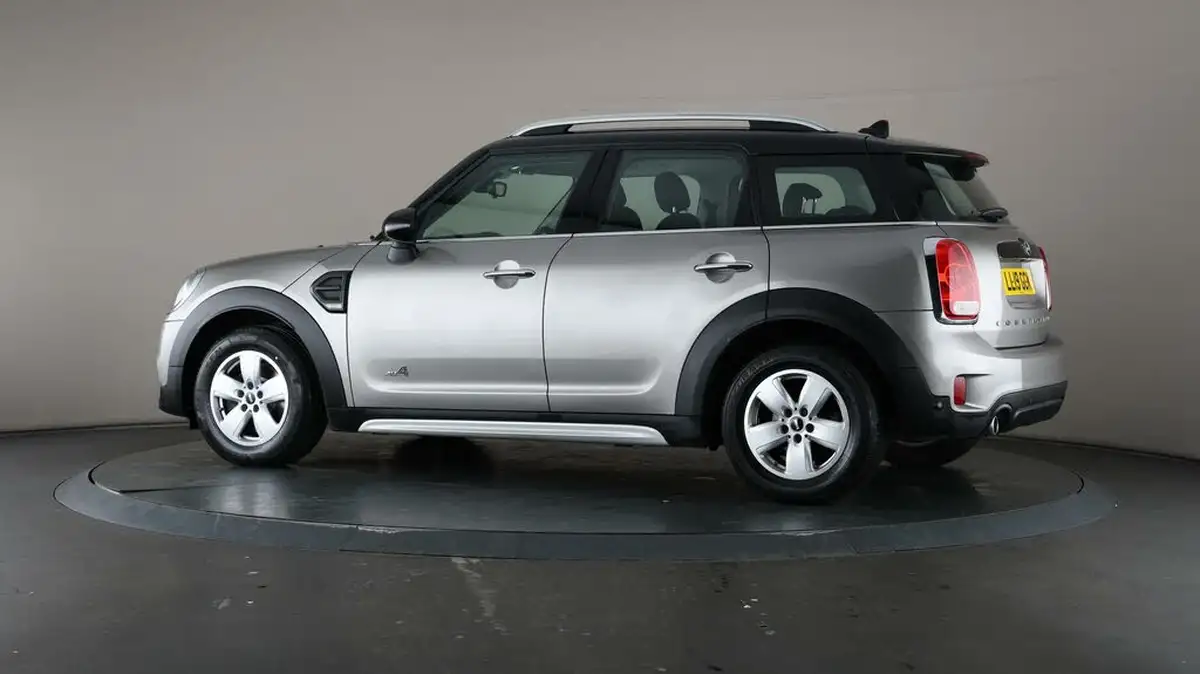 2019-mini-countryman-20td-cooper-d-classic-all4-big-72